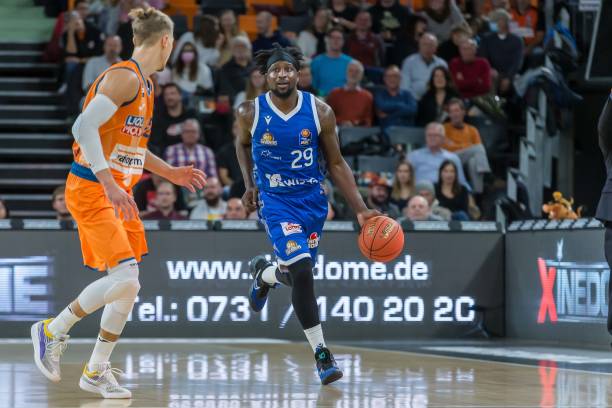 更形成了独 更形成了独