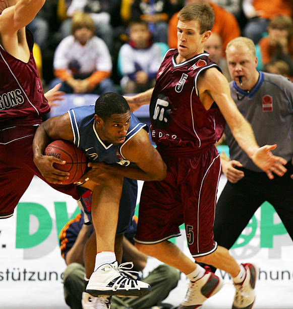 在关键比赛 在关键比赛